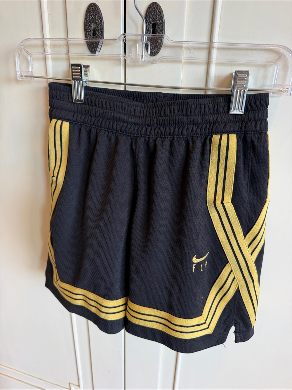 🖤💛 Nike Black Athletic Shorts with Gold Stripe Accents 🖤💛 S - girls